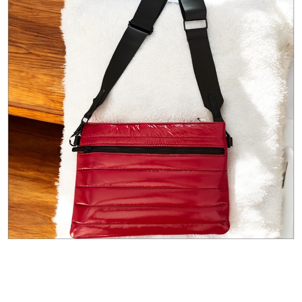 BCBGeneration Shiny Red Puffer crossbody NWOT - Picture 5 of 7
